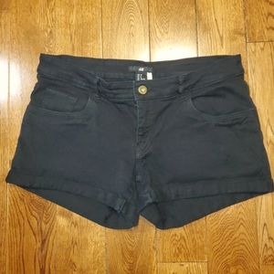 H&M Black Fitted Jean Shorts